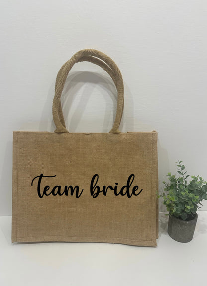 Bag addio al nubilato